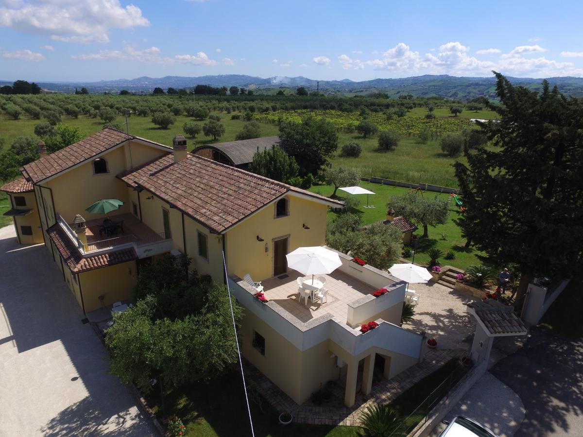 Agriturismo Il Casolare Di Nonno Mario Manoppello Eksteriør bilde
