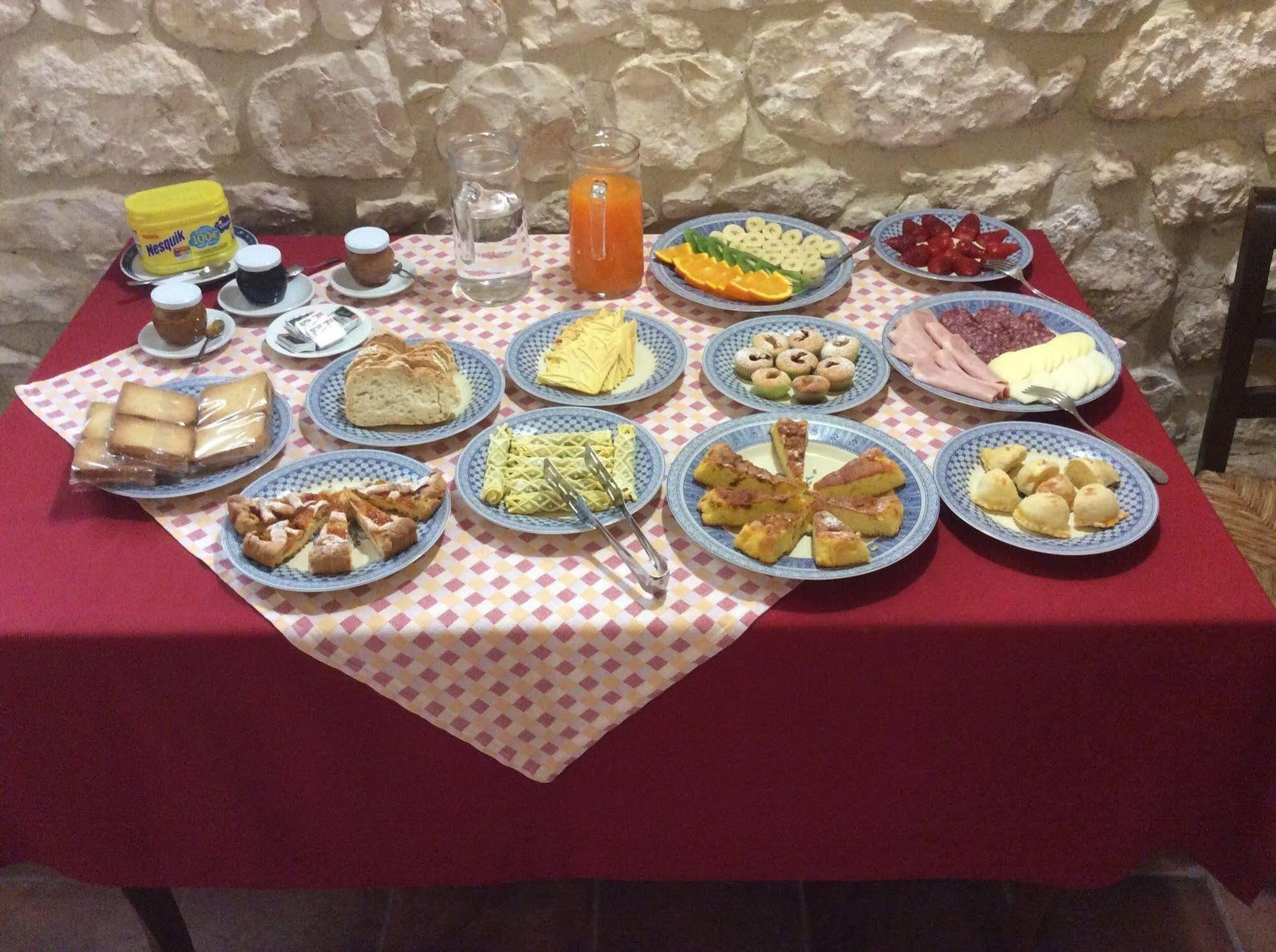 Agriturismo Il Casolare Di Nonno Mario Manoppello Eksteriør bilde