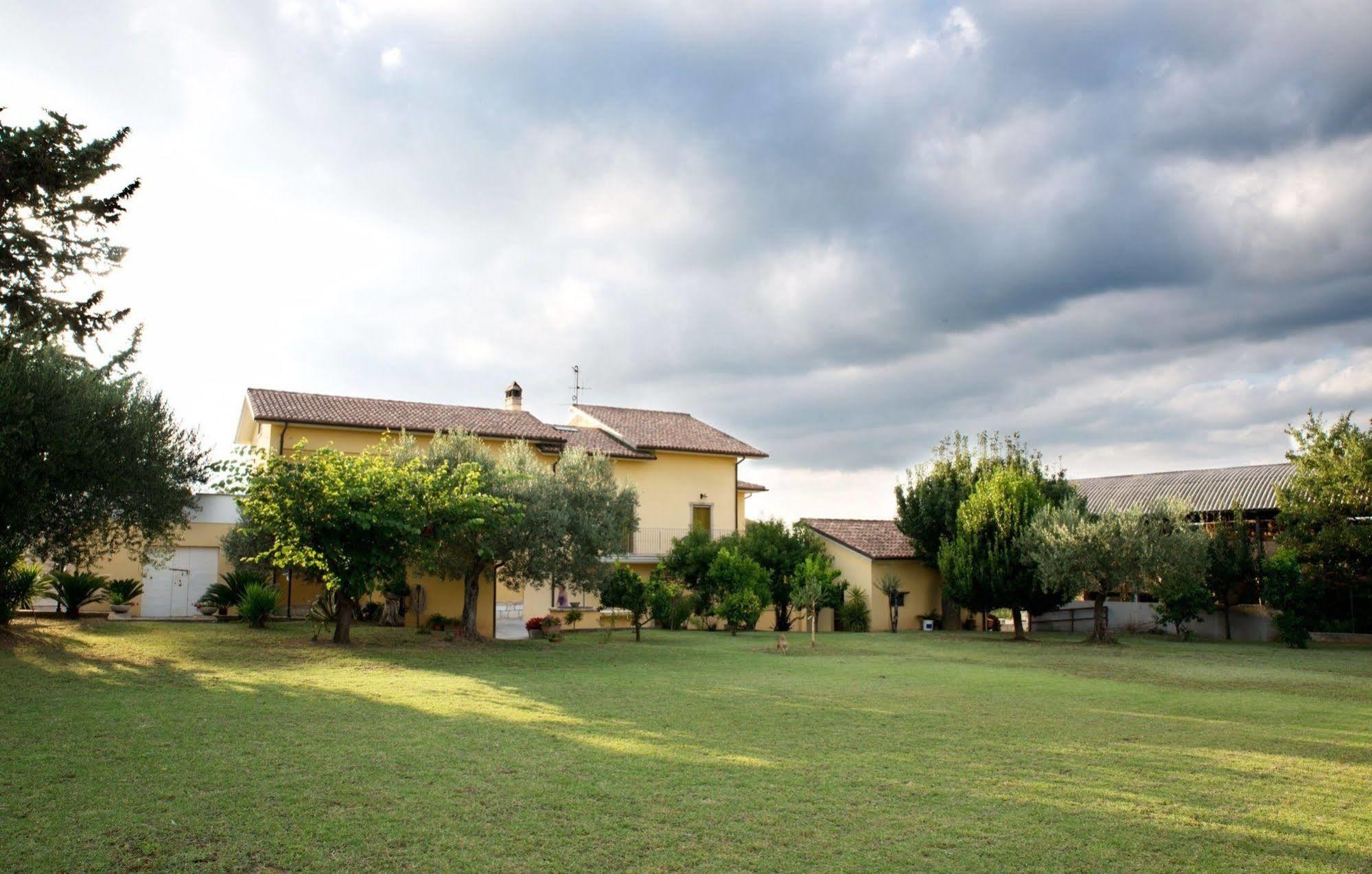 Agriturismo Il Casolare Di Nonno Mario Manoppello Eksteriør bilde